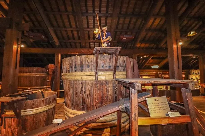 Sake Brewery and Japanese Life Experience Tour in Kobe — operator photo 3