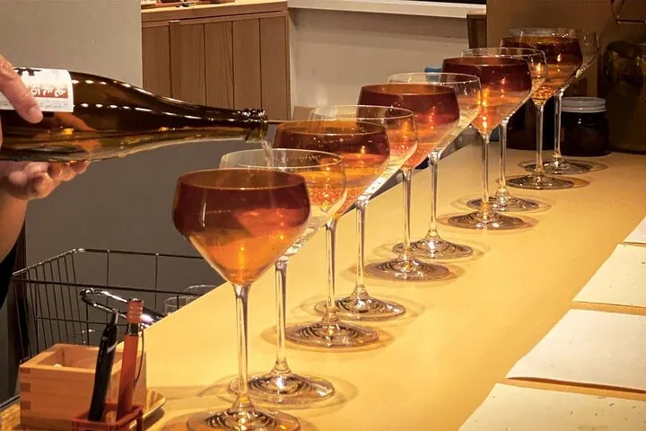 Experience Tasting Fukui's Local Sake in Lacquered Glasses — operator photo 2